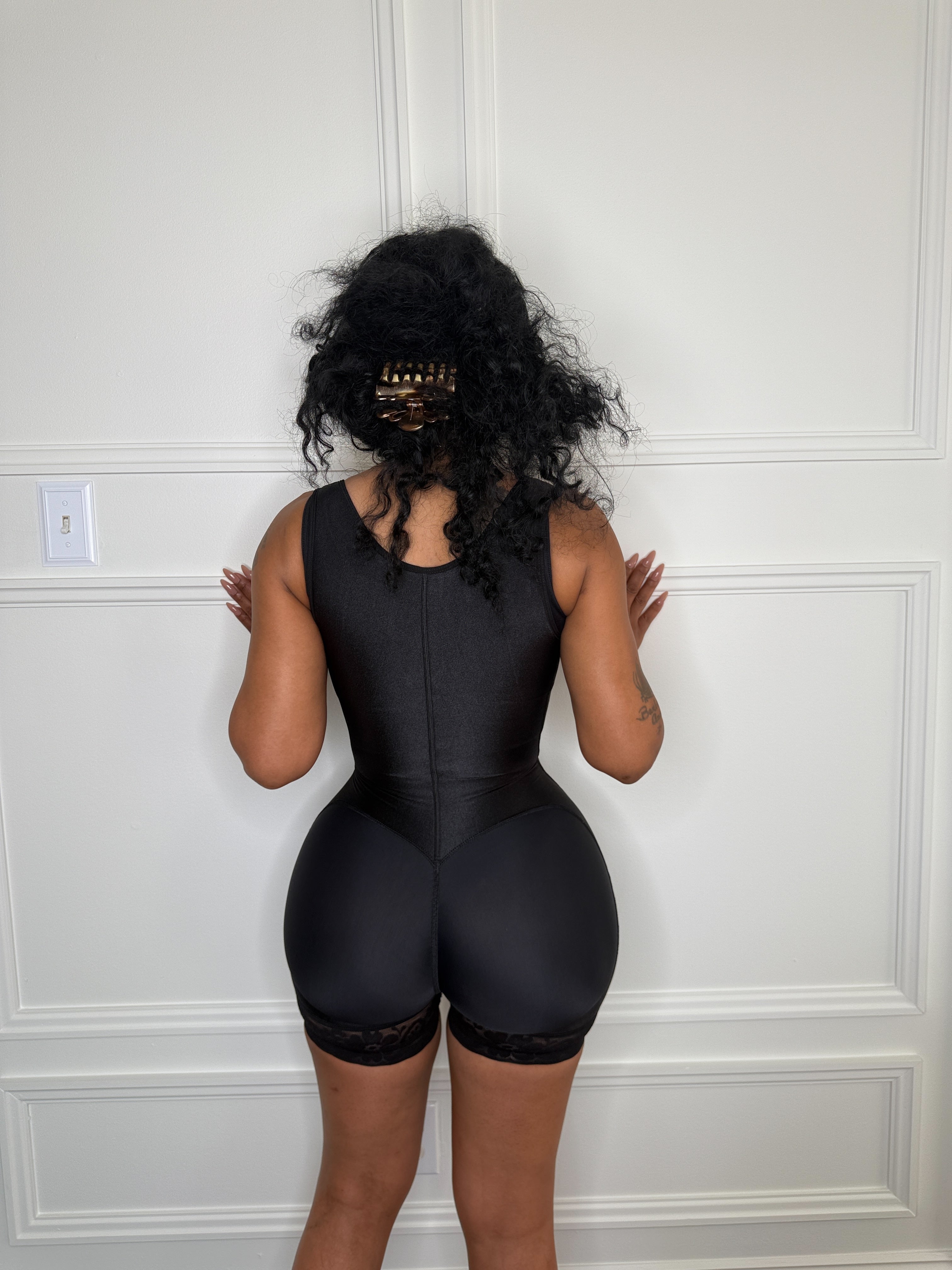 Her Curves Colombia Faja